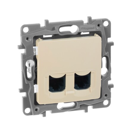 Компьютерная/интернет розетка двойная RJ 45 - категория 6 - UTP. Цвет Слоновая кость. Legrand Etika (Легранд Этика). 672354