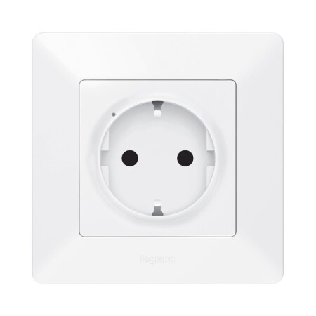 Умная розетка 2К+З 16А 230В со шторками. Цвет Белый. Valena Life NETATMO. 752194