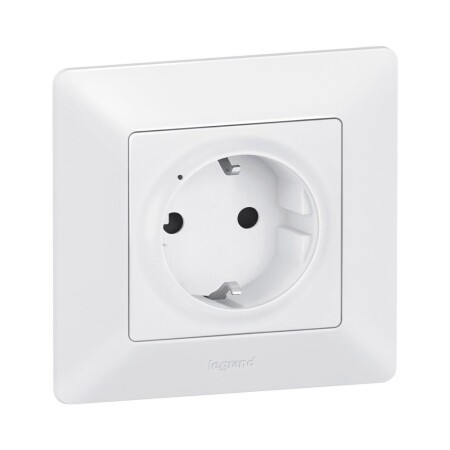 Умная розетка 2К+З 16А 230В со шторками. Цвет Белый. Valena Life NETATMO. 752194